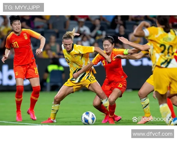 中国女足迎战南非女足全力争胜展现拼搏精神与团队合作魅力 中国女足迎战南非女足全力争胜展现拼搏精神与团队合作魅力